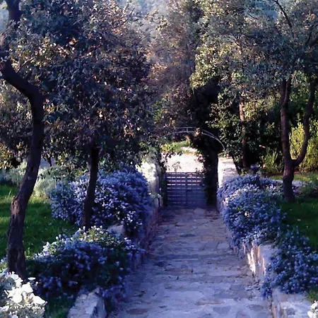 Casa Leopoldo By Boutique Luxe Ligurian Villa Castiglione Chiavarese
