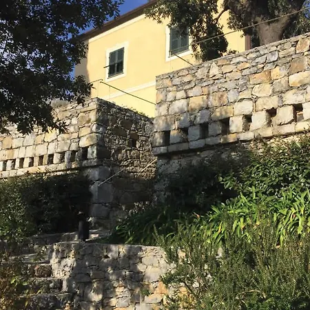 Casa Leopoldo By Boutique Luxe Ligurian Castiglione Chiavarese